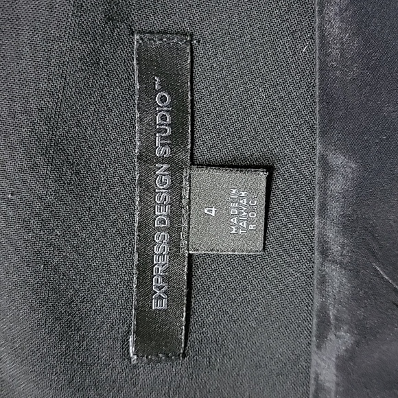 Women's Express Design Studio Skirt, Black, Size 4, EUC - Picture 5 of 6